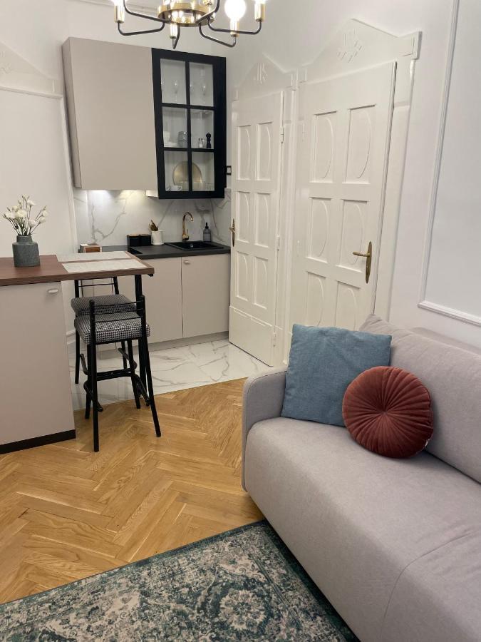 Apartman Vasia Subotica Buitenkant foto
